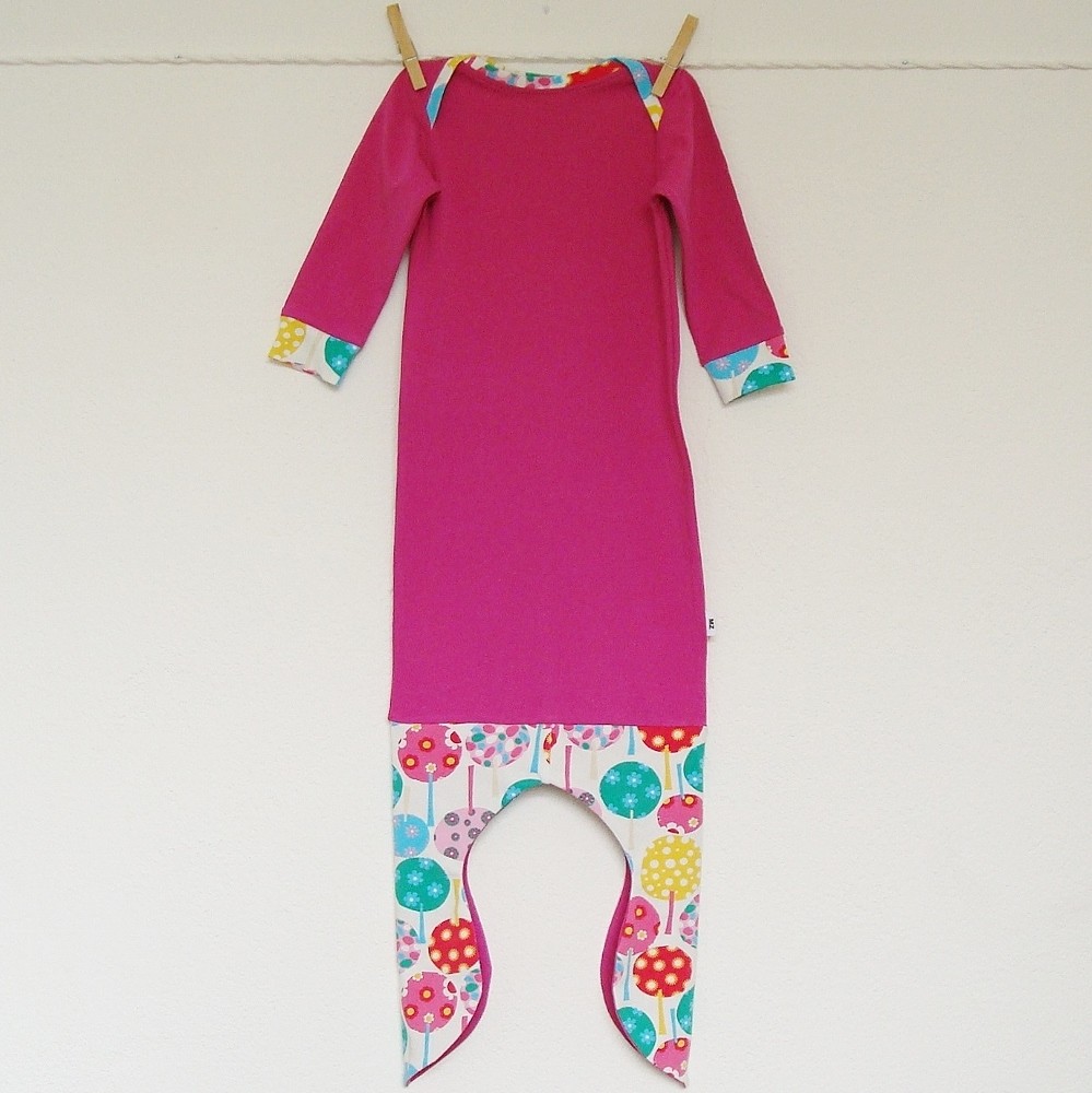 Kwestie Denken Kan niet Baby-pyjama: handig bij het verschonen van een luier!