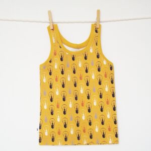 Hemd 110-116: Okergeel met gloeilampen